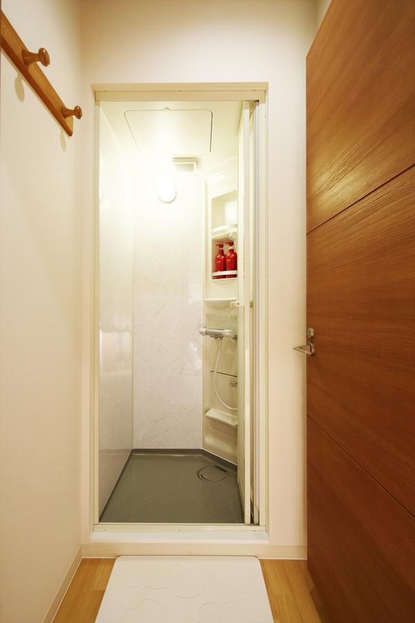 Iloha Hostel Namba Shinsaibashi أوساكا المظهر الخارجي الصورة